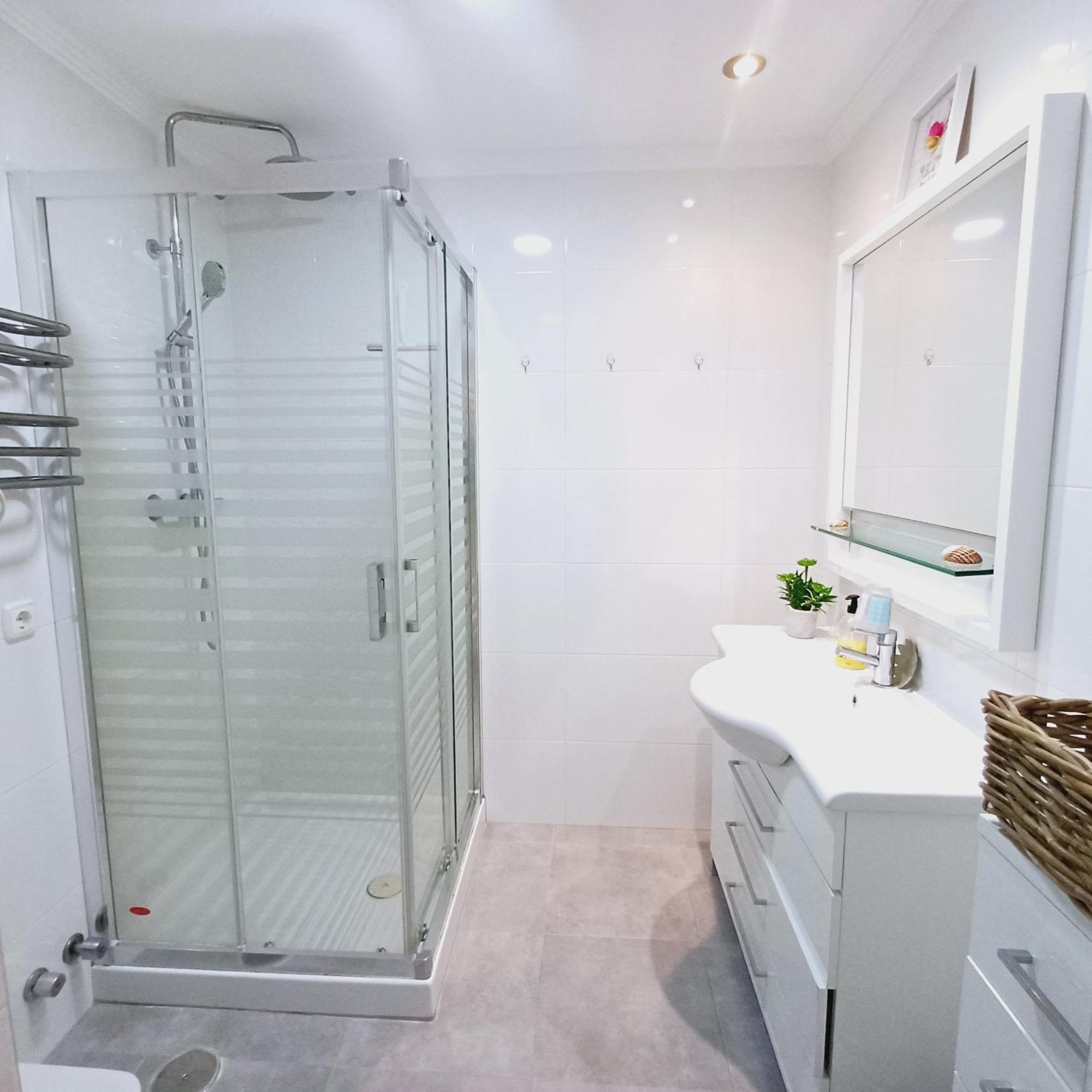 Le Joyau Andalou Apartment เอสเตโปนา ภายนอก รูปภาพ